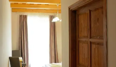 Zempl�ni T�nd�rkert Vend�gh�z F�z�rkoml�s