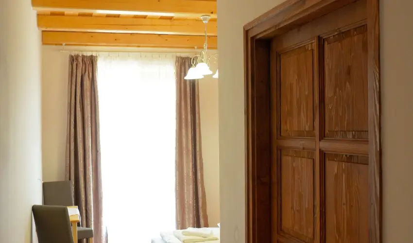 Zempl�ni T�nd�rkert Vend�gh�z F�z�rkoml�s - Augusztus 20. (min. 2 �j)