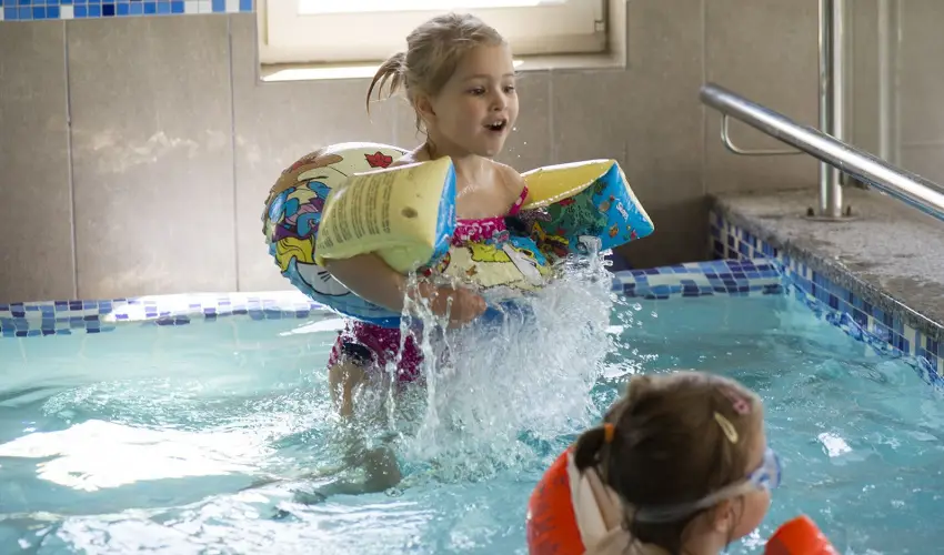 Zenit Hotel Balaton Vonyarcvashegy - Augusztus 20. (min. 2 j)