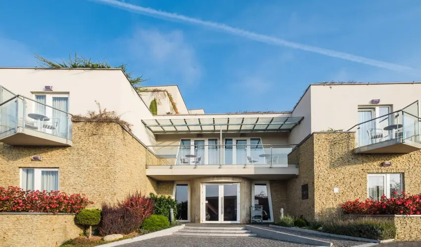 Zenit Hotel Balaton Vonyarcvashegy - Augusztus 20. (min. 2 j)