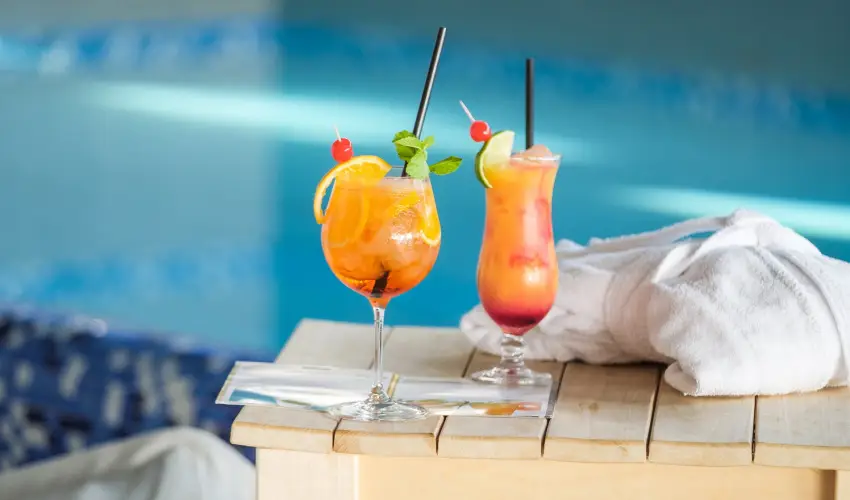 Zenit Hotel Balaton Vonyarcvashegy - Augusztus 20. (min. 2 j)