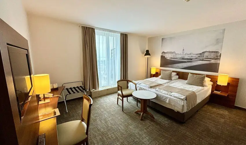 Zenit Hotel Balaton Vonyarcvashegy - Augusztus 20. (min. 2 j)