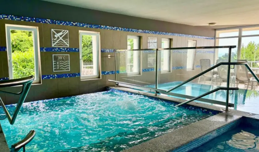 Zenit Hotel Balaton Vonyarcvashegy - Augusztus 20. (min. 2 j)