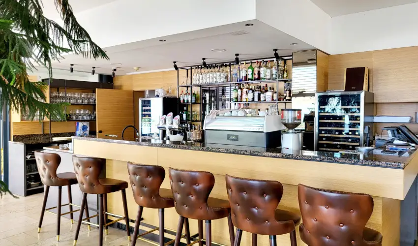 Zenit Hotel Balaton Vonyarcvashegy - Augusztus 20. (min. 2 j)